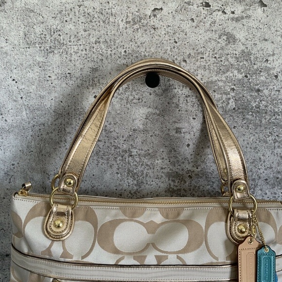 Coach Poppy Signature Sateen Glam Beige NEW XL - Picture 6 of 7